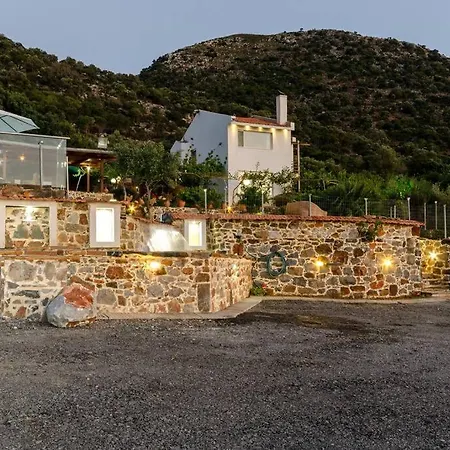 Traditional Cretan Style